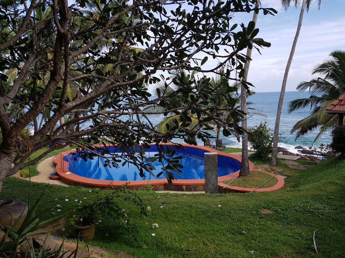 Villa Lucky Star Tangalle Exteriör bild