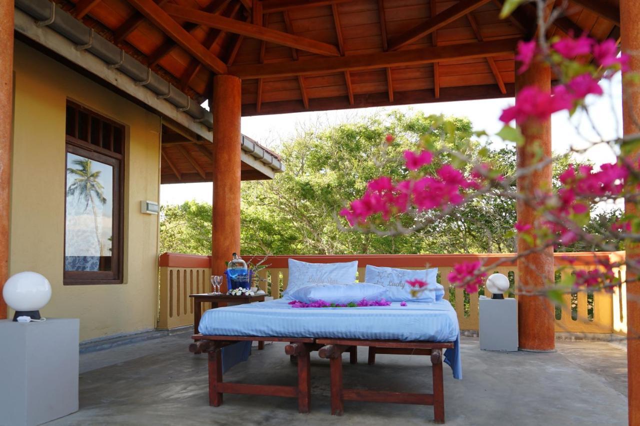 Villa Lucky Star Tangalle Exteriör bild